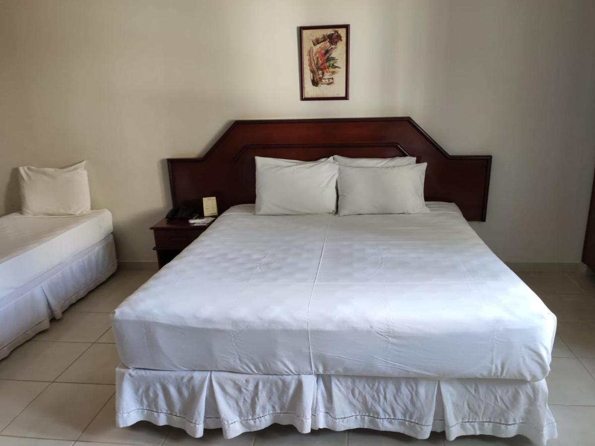 Suite Hot Springs B3 Hoteis Hospedagem - Ate 4 Adultos Caldas Novas Exterior foto